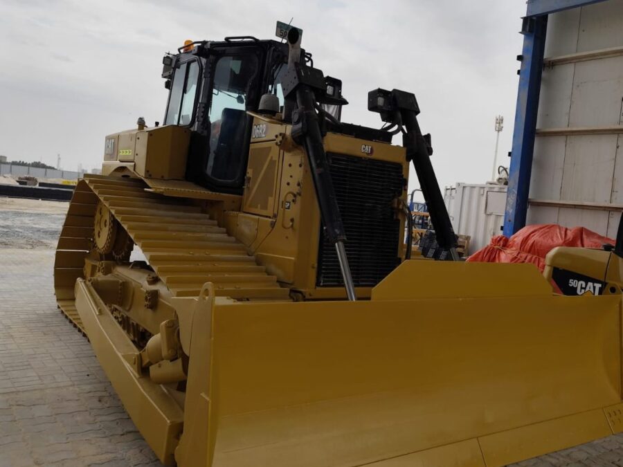 Bulldozers & Graders